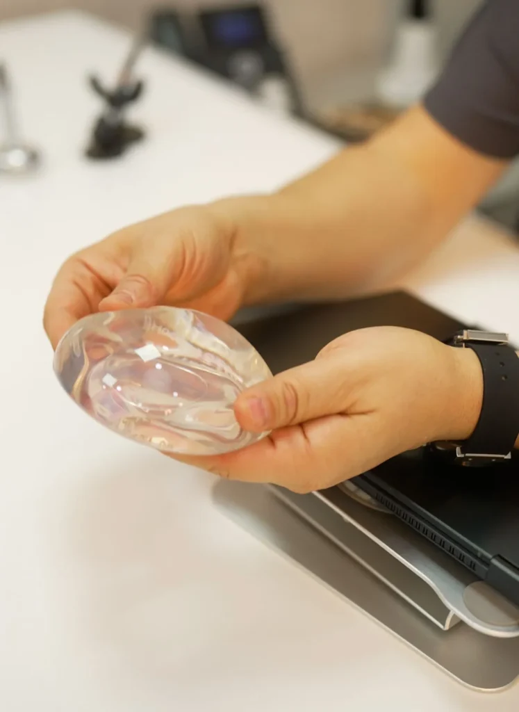 Dr. Babak Hatami - Plastic surgery in Dubai - Aesthetic Surgeon in Dubai